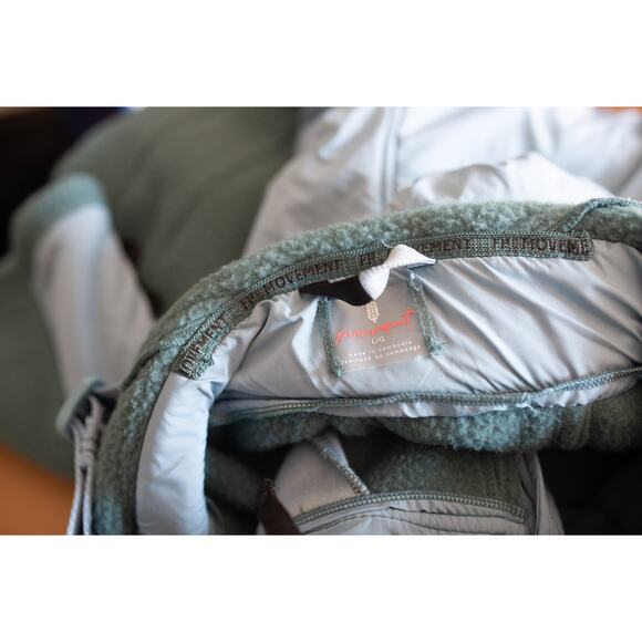 Free People Hit The Slopes Overalls Large NWT - Picture 7 of 7